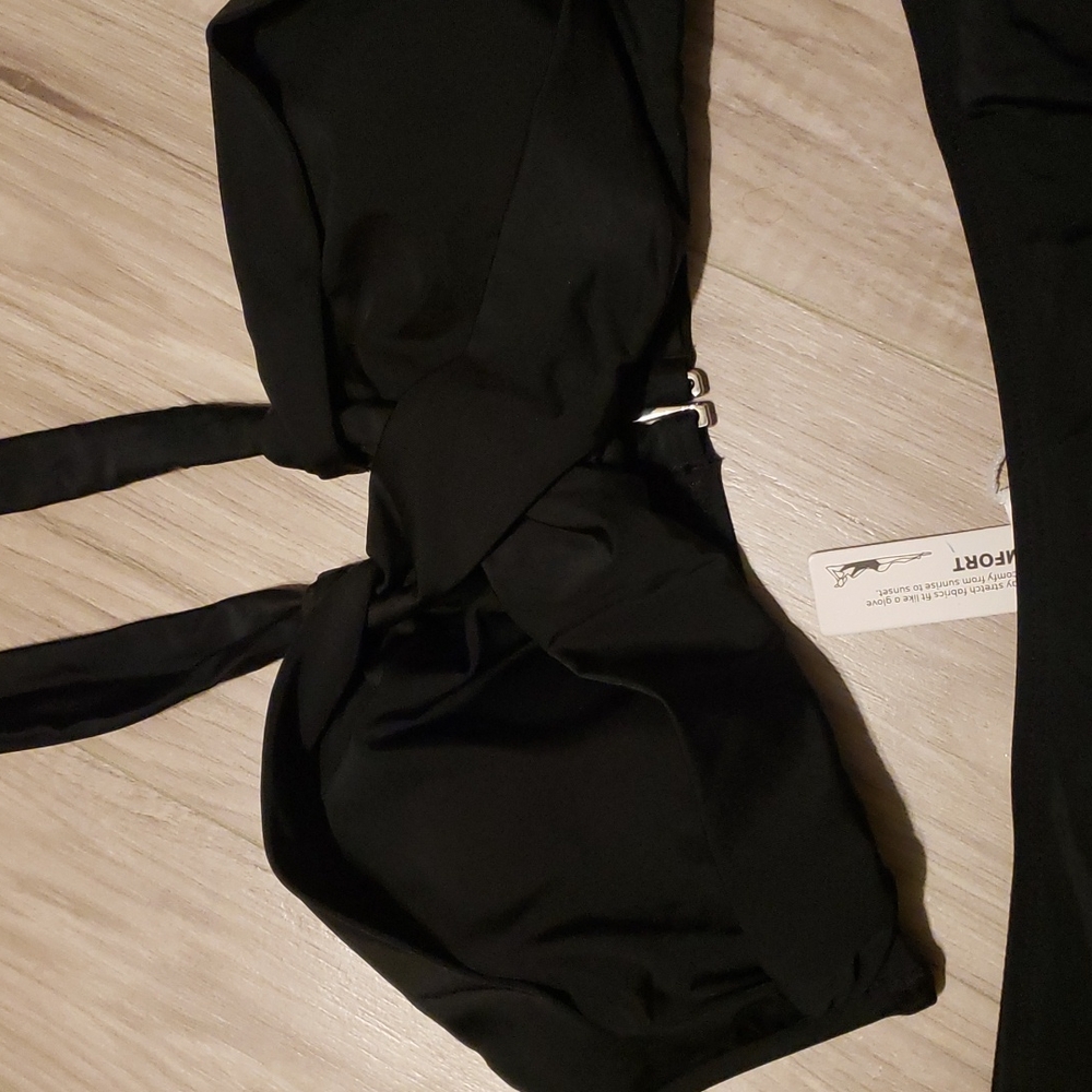 Cupshe Bikini Set (M) - Picture 5 of 10